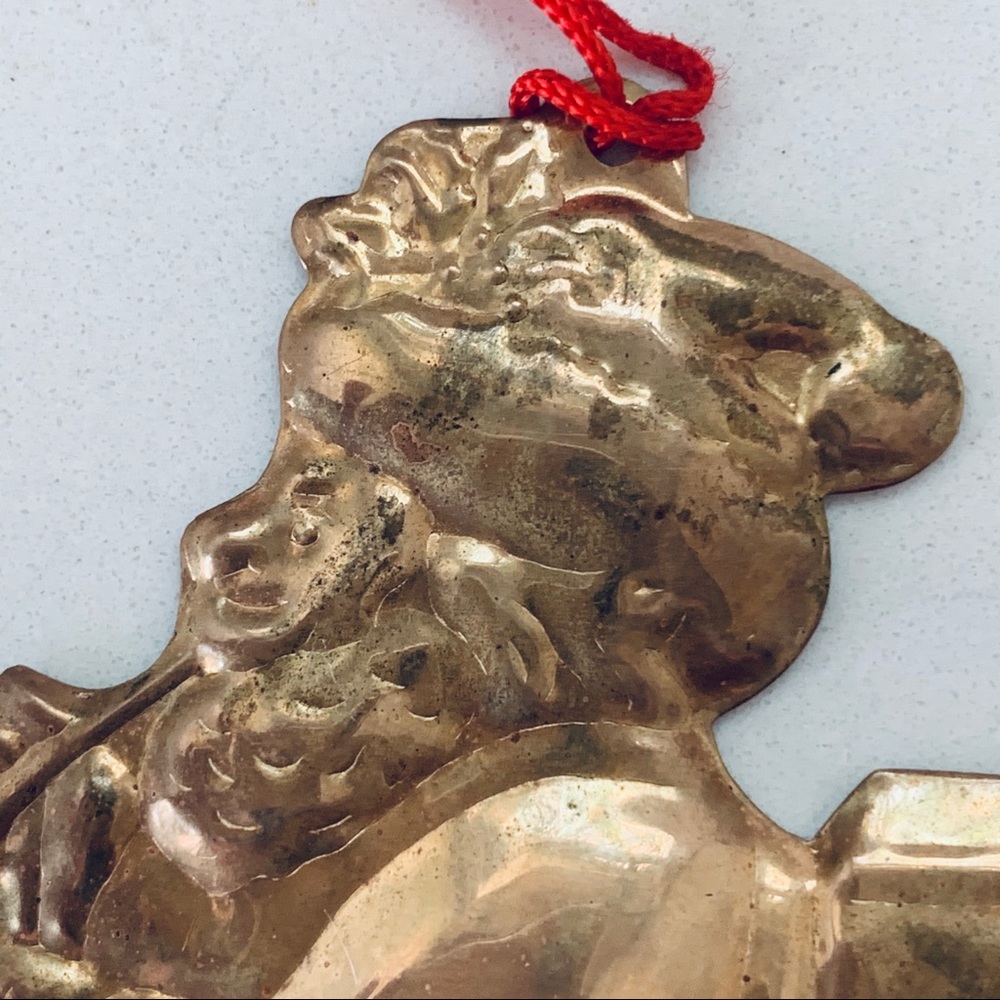 3 Metal Santa Ornaments - Picture 3 of 11